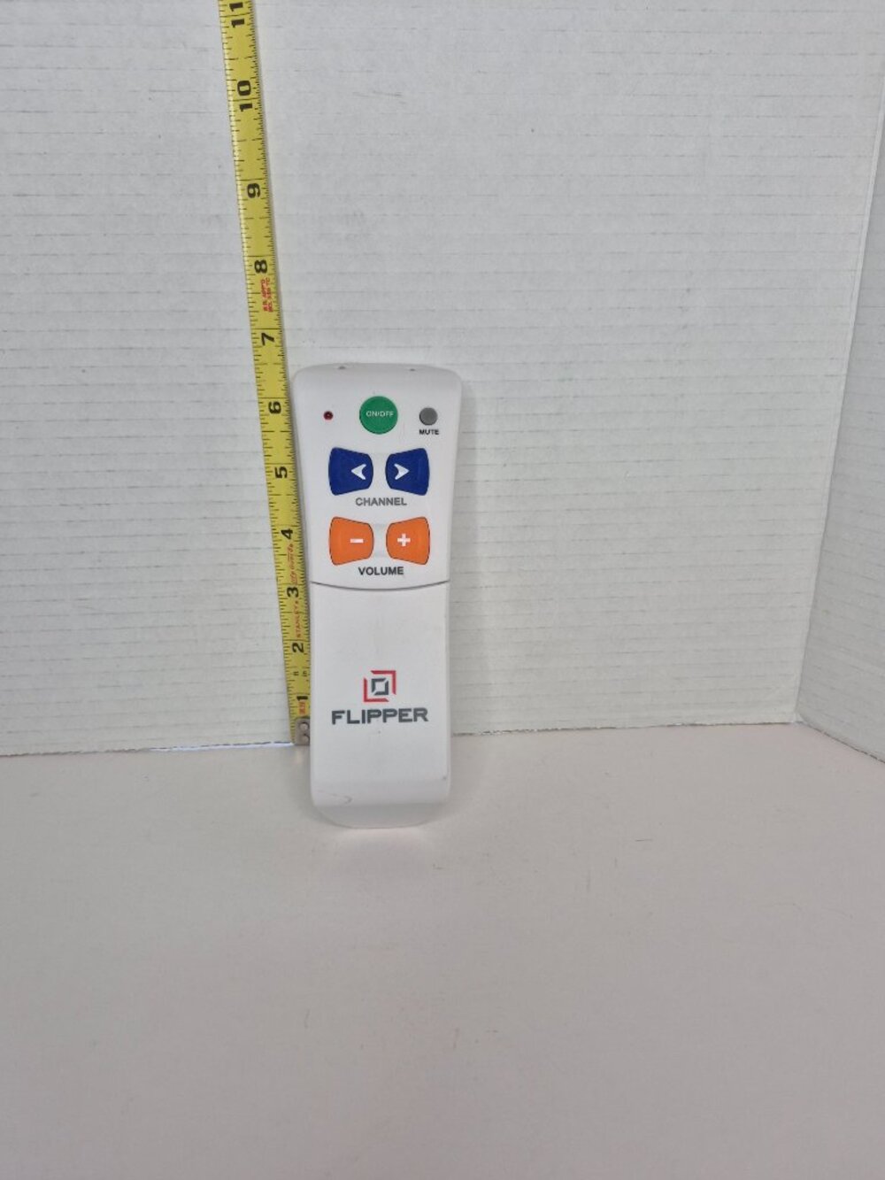 Flipper Big Button Universal TV Remote Control V9 Tested - Picture 7 of 8